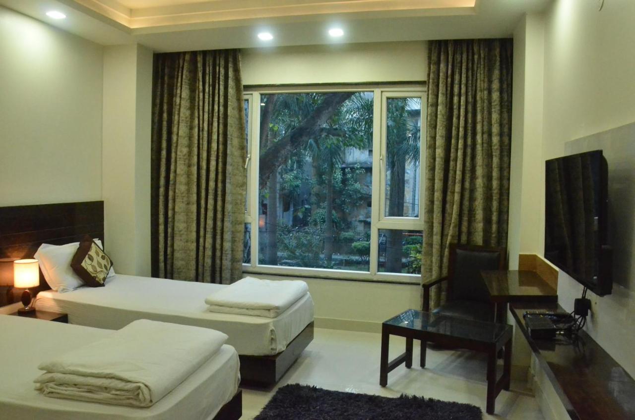 Hotel Sopan Heights Дели Экстерьер фото